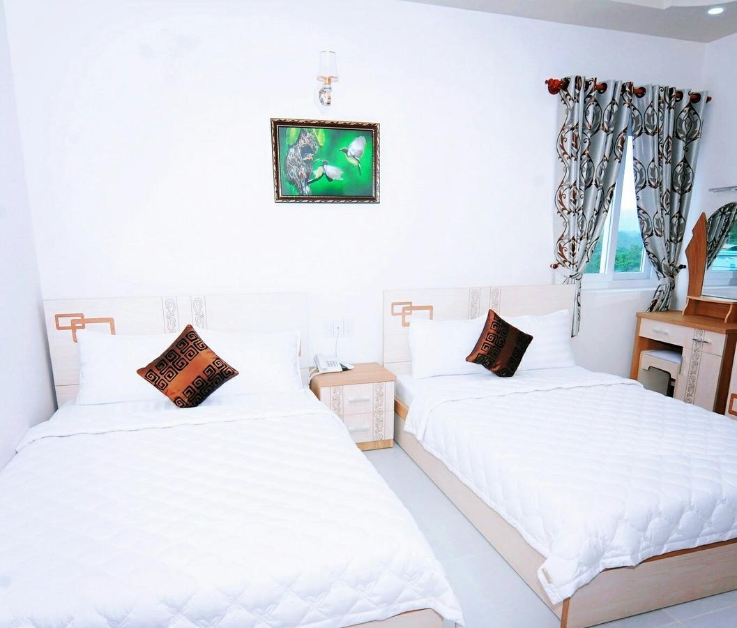 Jiny Tran Hotel Duong Dong  Extérieur photo