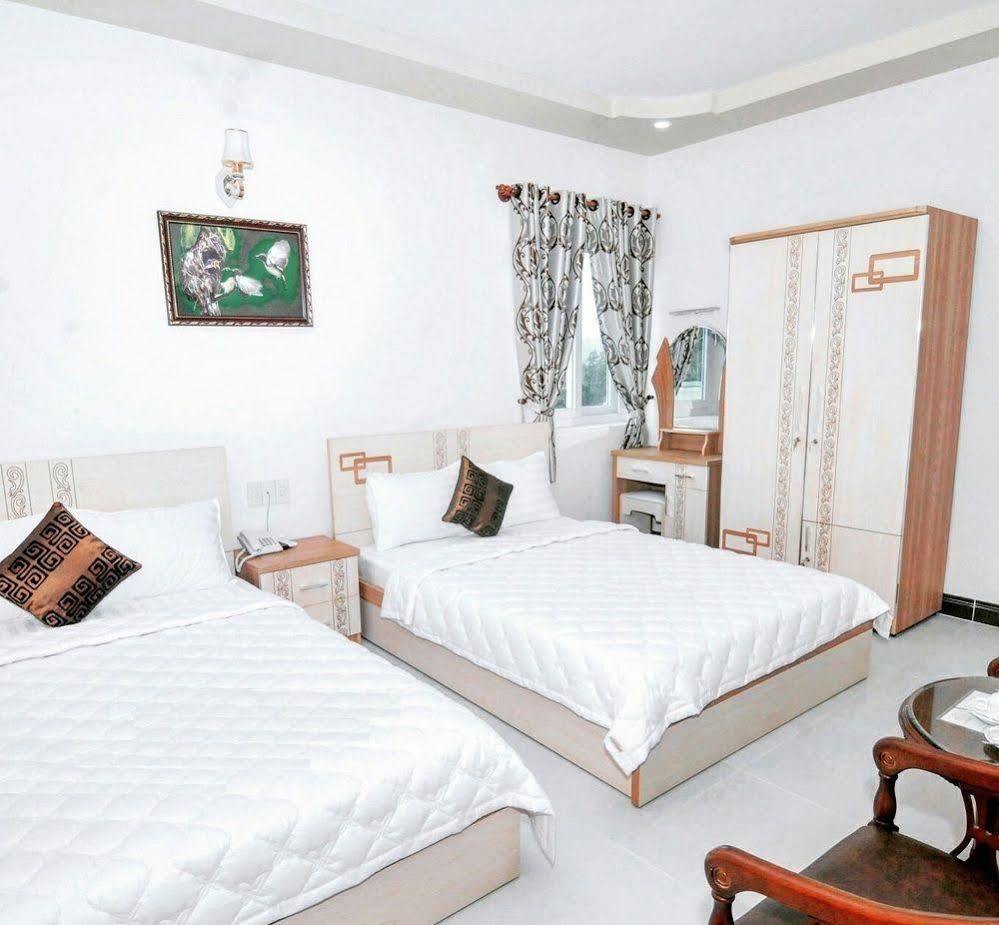 Jiny Tran Hotel Duong Dong  Extérieur photo